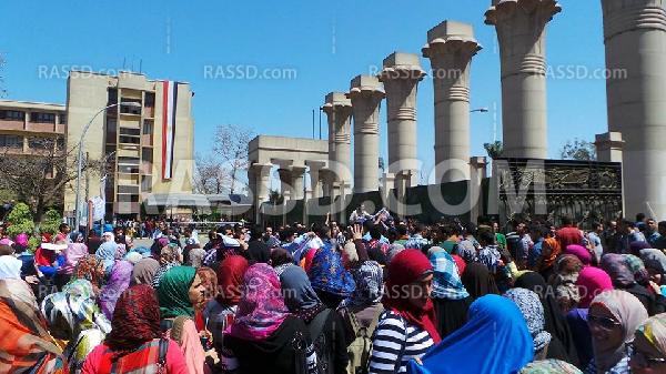 تظاهرة حاشدة لطلاب جامعة عين شمس رفضالأحكام القضاء