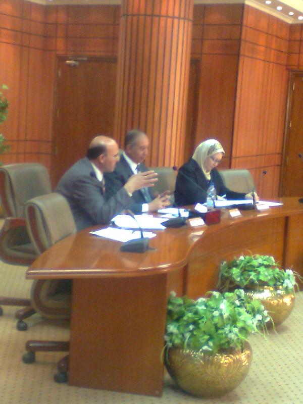 أمهات الشهداء يفتتحن مطار بورسعيد برحلة العمرة