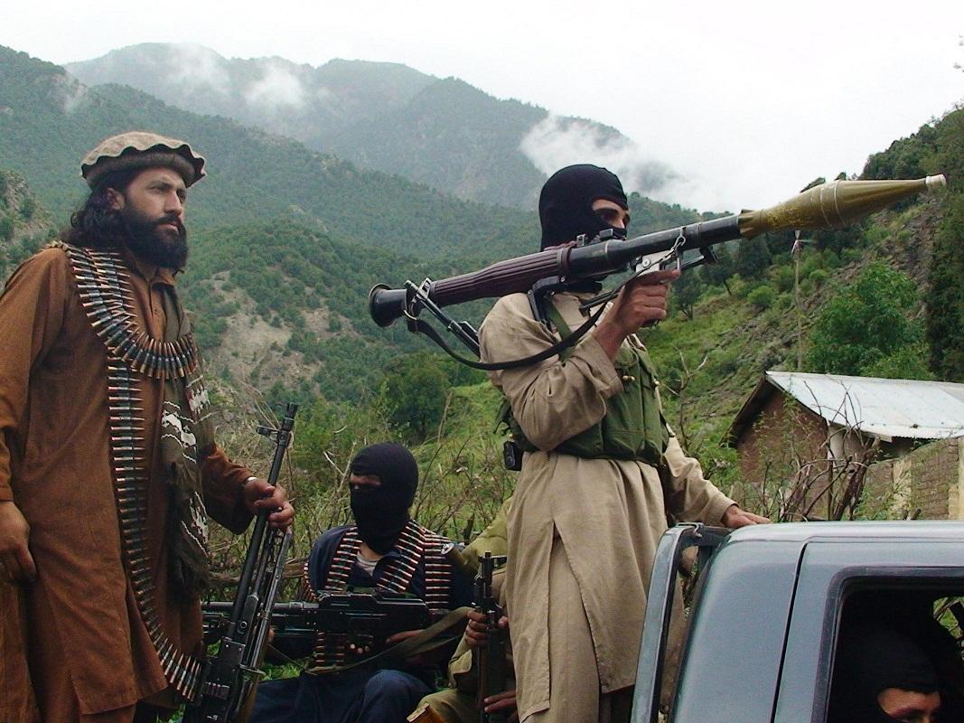 غارات جوية تتسبب في مقتل 11 عنصرا من “تنظيم الدولة” في أفغانستان