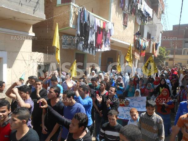 مسيرة لـ”دعم االشرعية” بإيتاى البارود تندد بترشح السيسى