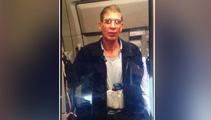 مفاجأة.. مختطف الطائرة المصرية لم يرتدِ حزامًا ناسفًا
