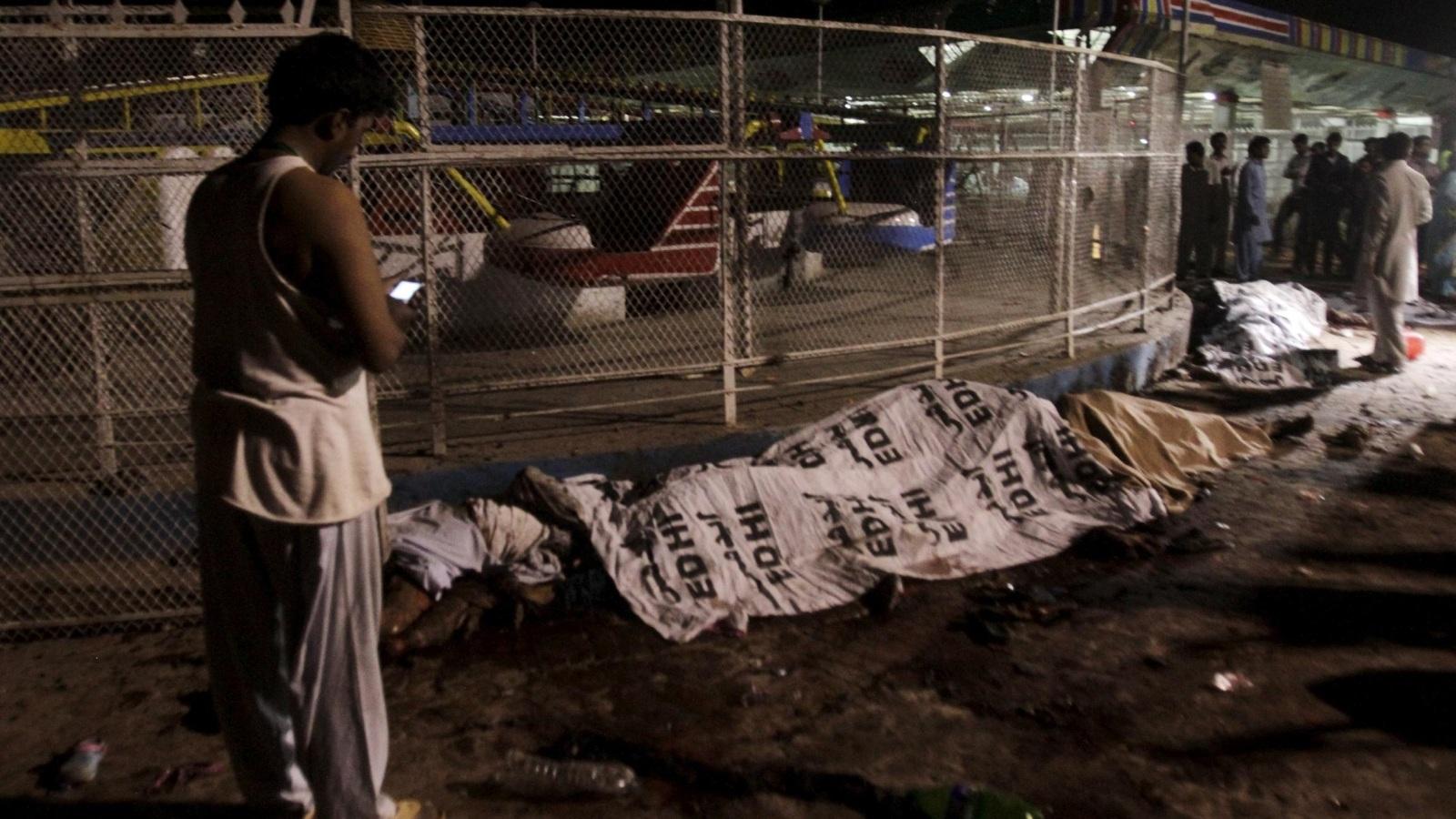 اعتقال 200 مشتبه به في باكستان على خلفية تفجير لاهور