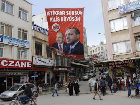 تواصل التصويت بالانتخابات البلدية التركية