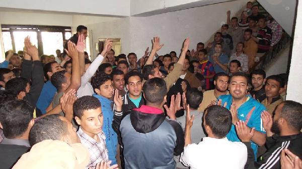 مسيرات بـ “تفهنا”مندده بقتل طلاب المدينة الجامعية بالأزهر