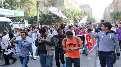 شائعات تشعل مسيرات احتجاج ببورسعيد