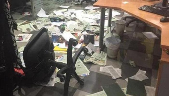بالفيديو .. الشرق الأوسط تؤكد الاستمرار ببيروت بعد الاعتداء على مكتبها