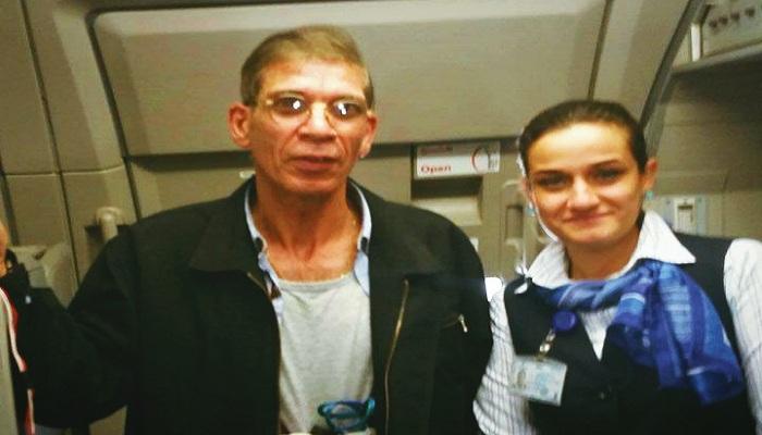 مضيفة مصر للطيران: السلطات القبرصية طلبت التقاط  سيلفي مع خاطف الطائرة