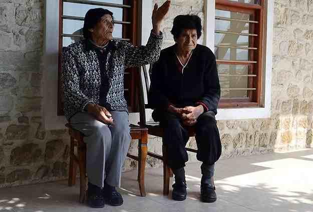 تركيا تستقبل أختين أرمنيتين بعد إنقاذ المقاومة السورية لهما