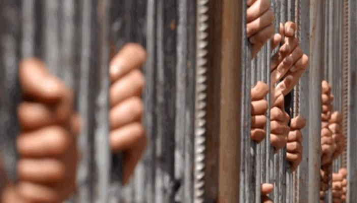 معتقلو المنيا يواصلون إضرابهم عن الطعام احتجاجا على محاكمتهم عسكريا