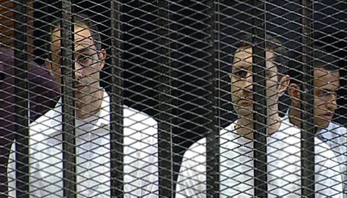 تأجيل محاكمة مبارك ونجليه في “القصور الرئاسية” لـ 29 أبريل