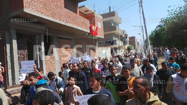 مسيرة حاشدة بديرمواس رفضًا لترشح السيسي