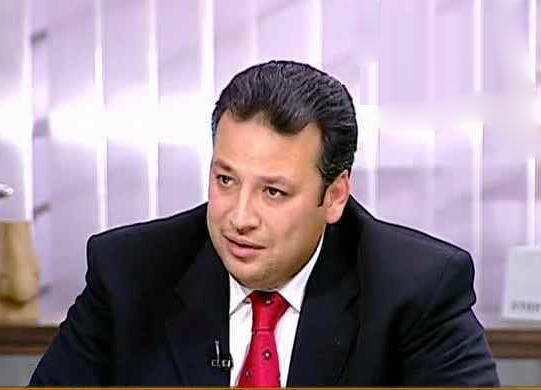 عزام: أتوقع أن ترفض “الدستورية” استخدام الشعارت الدينية