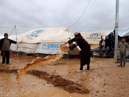 الأمم المتحدة تحذر من نفاد أموال الإغاثة  للاجئي سوريا