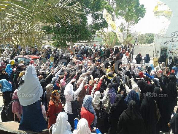 “بنات الأزهر” يعرضن انتهاكات الإدارة في مؤتمر بالجامعة