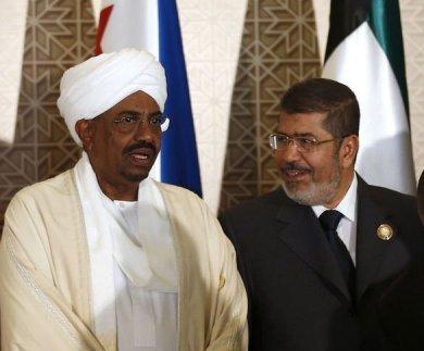 الرئاسة تنفي إشاعة تنازل مصر عن حلايب وشلاتين