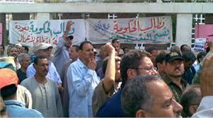 عمال طنطا للكتان يطالبون حكومة الإنقلاب بإعادة تشغيل الشركة