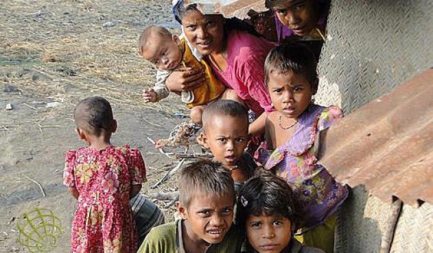 إعادة 42 مسلمًا إلى بورما بعد هروبهم من هجمات البوذيين