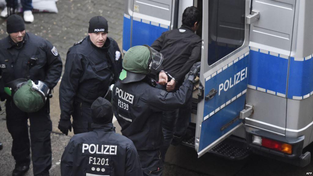 تقرير سري للشرطة الألمانية: إغلاق الحدود يدعم عمل المهربين