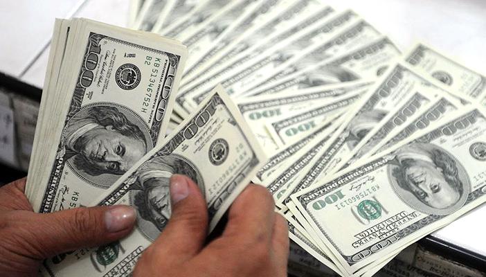 الدولار يستعيد عافيته أمام العملات الرئيسية