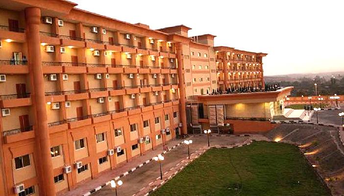 نزل الشباب بالأقصر يحصل على شهادة الأيزو في الإهمال