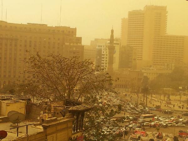 الأرصاد: عاصفة ترابية تجتاح القاهرة مع درجة حرارة عالية
