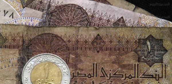 خبراء : مصر تعيش أسوأ حالاتها الاقتصادية و تسير إلى الأسوأ