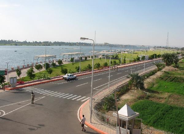 محافظ قنا: 52 مليون دولار لإقامة 4 مشروعات بالمنطقة الحرة