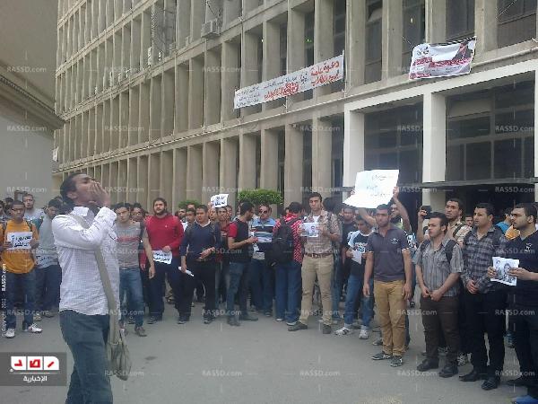 احتجاجات لهندسة القاهرة تضامنا مع زملائهم المعتقلين بالمنصورة