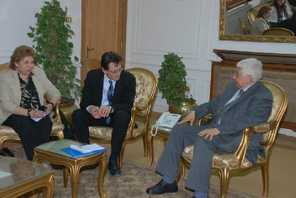 محافظ أسيوط: نقدم تسهيلات للمستثمرين لتوفير فرص عمل