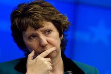 آشتون تغادر القاهرة عقب زيارة استغرقت يومين