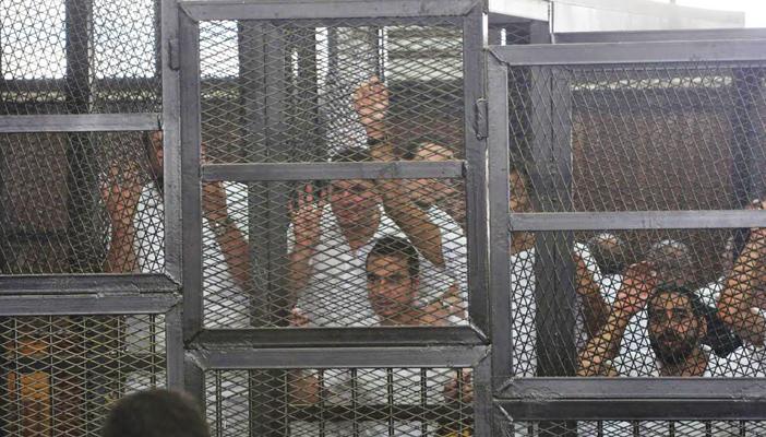 متهمو غرفة عمليات رابعة وأهاليهم أمر عسكري في صورة حكم قضائي شبكة متهمو غرفة عمليات رابعة وأهاليهم أمر عسكري في صورة حكم قضائي شبكة