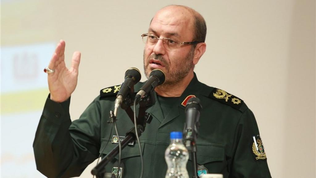 “سيكلفهم ثمنا باهظا”.. وزير الدفاع الإيراني يُهدد الولايات المتحدة