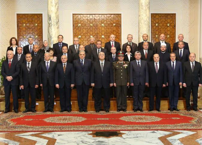 خبير تنموى : بعض قيادات حكومة الانقلاب “أصحاب مصالح شخصية”