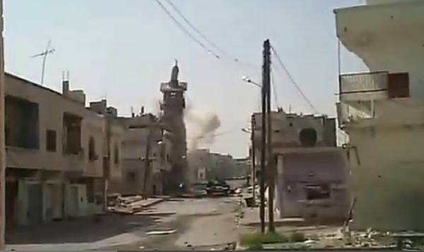 بالفيديو: النظام السوري يدمر مسجد بناه “عمر بن الخطاب”