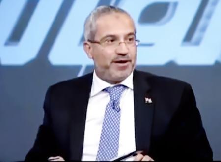 بالفيديو.قيادي إخواني يواجه نقيب الصحفيين بأكاذيب الصحافة