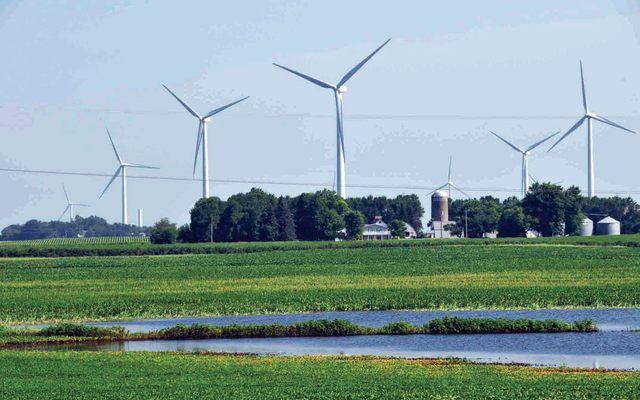 ورشة عمل بجامعة أسوان حول “الطاقة المتجددة بالمناخ الحار”