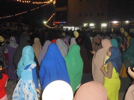 أهالي البصارطة ينتفضون بوقفة ليلية مناهضة للانقلاب