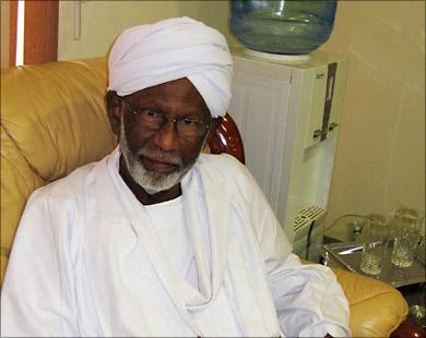 جنوب السودان يطلب وساطة “الترابي” لحل الأزمة