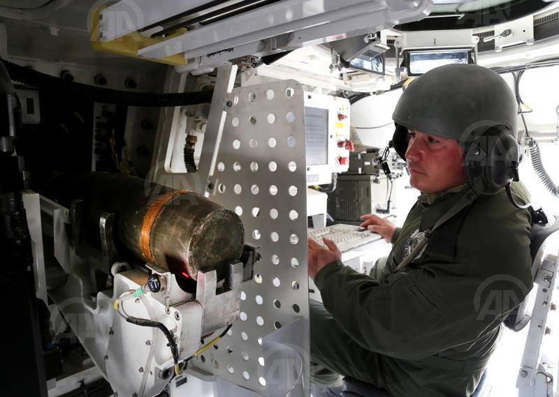 “تركيا” تصنع عربة لإمداد المدافع بالذخيرة آلياً