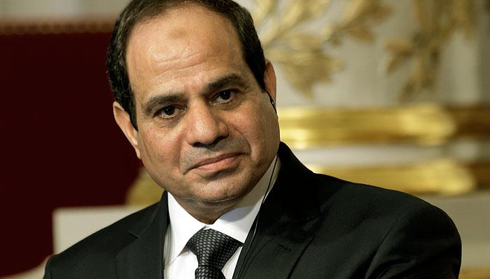 السيسي: يجب رفع حظر السلاح عن قوات حفتر