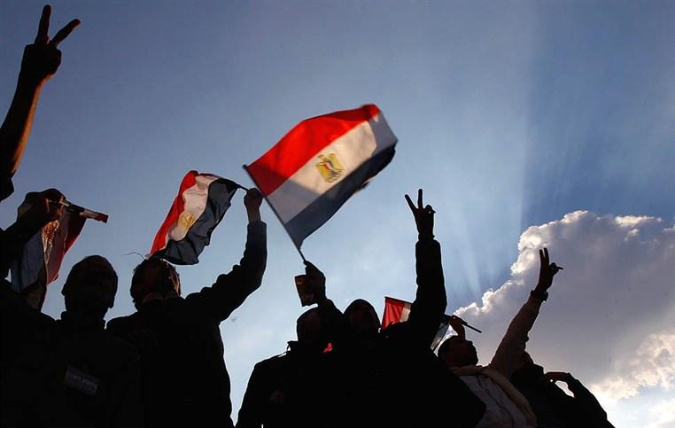 من ينقذ مصر؟
