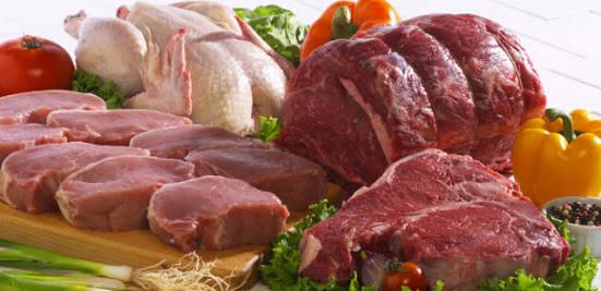 ارتفاع أسعار اللحوم وتباين الخضراوات واستقرار الدواجن بالأسواق