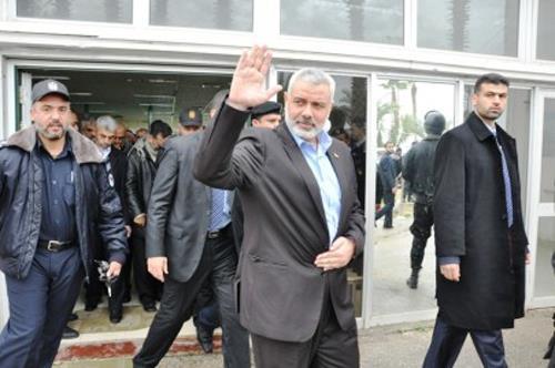 هنية يصل لغزة بعد زيارة لقطر