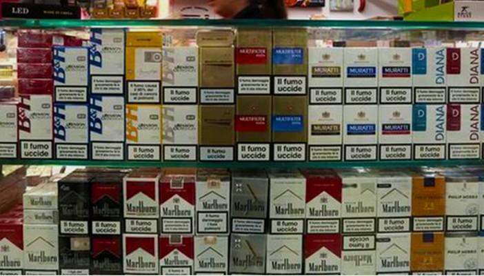 تخوفات من خسارة الدولة 2 مليار جنيه بسبب زيادة مبيعات السجائر “فرط”