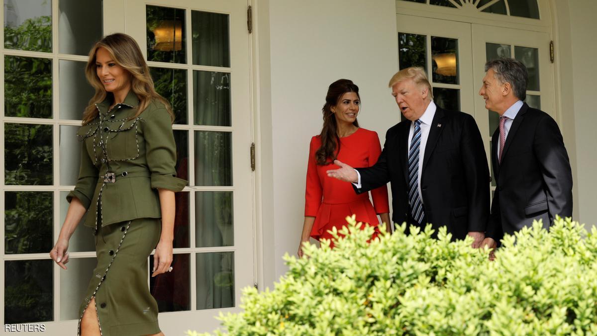 ميلانيا ترامب تثير الجدل بملابس عسكرية في البيت الأبيض