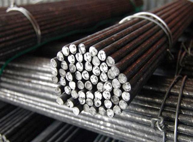 “الحديد والصلب”  يتكبد 666 مليون جنيه خسائر خلال تسعة أشهر