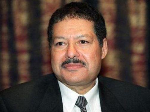 زويل ينفي شائعة عدم عودته لمصر بسبب وقف القضاء لمشروعه