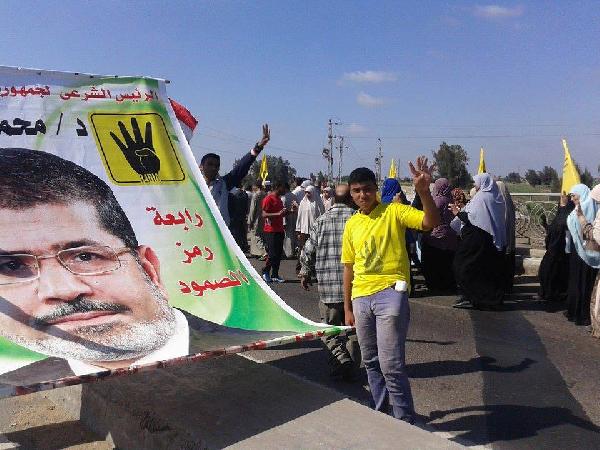 ماراثون رياضي وسلسلة بشرية في كفر الشيخ