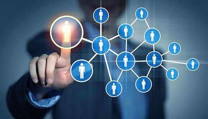 موقع لتسهيل كتابة “cv”