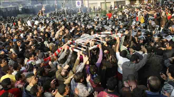 تأجيل قضية قتل متظاهرى السويس لجلستي 7 و8 مايو